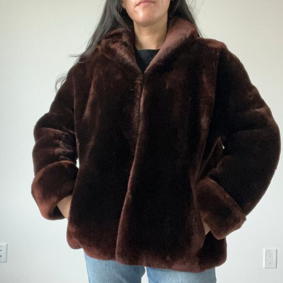 Vintage Chocolate Brown Fur Coat Short Collared Long Sleeve - Picture 1 of 10